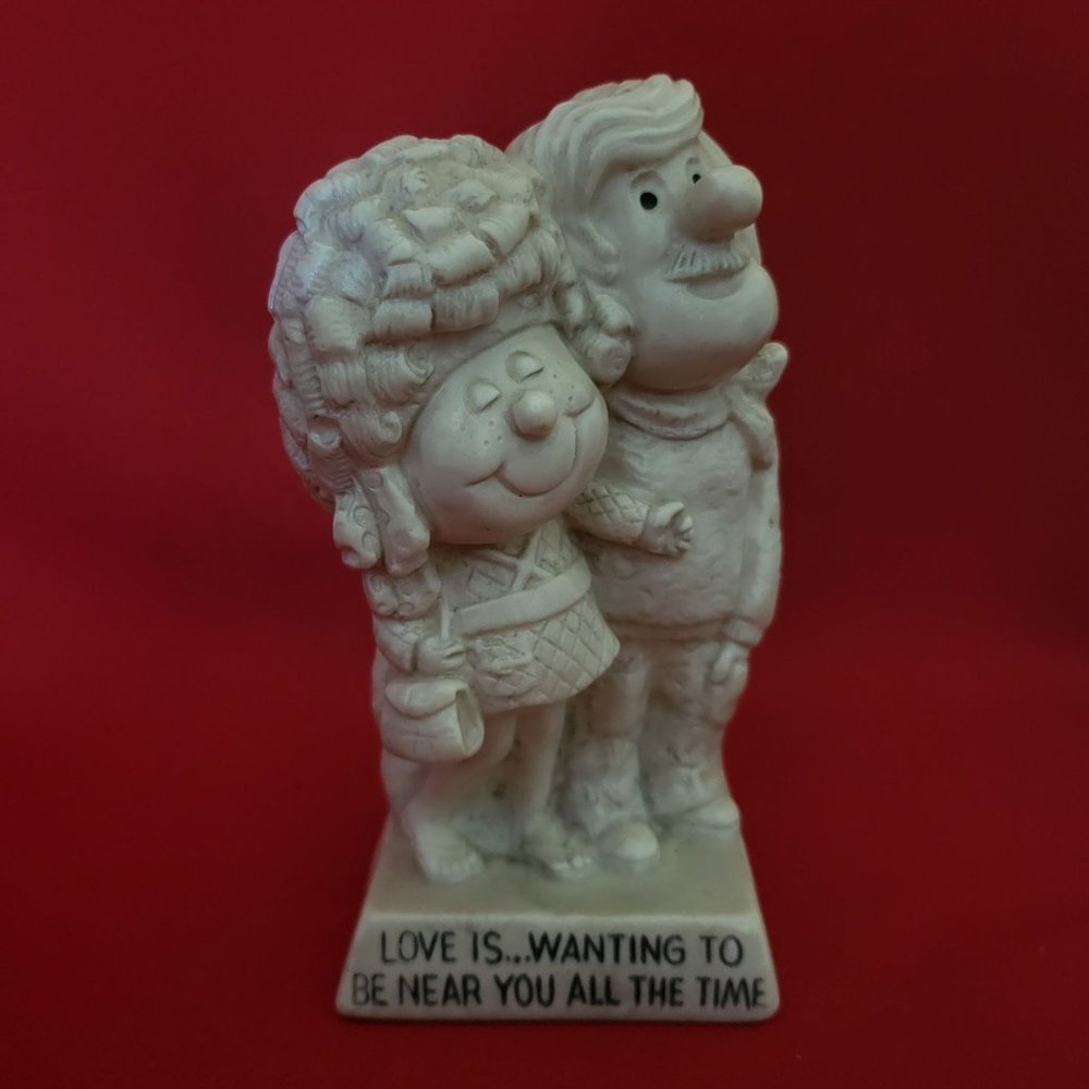 VTG R W Berries 9029 Love Is Wanting To Be Near You All The Time Figure 1971